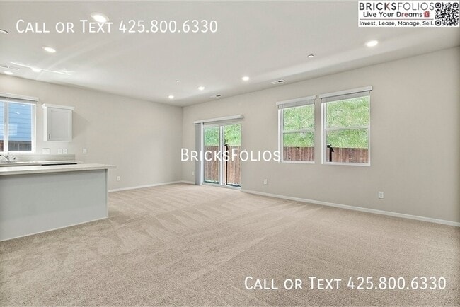 Photo - Stunning Lupine at Kitsap Landing in Bremerton