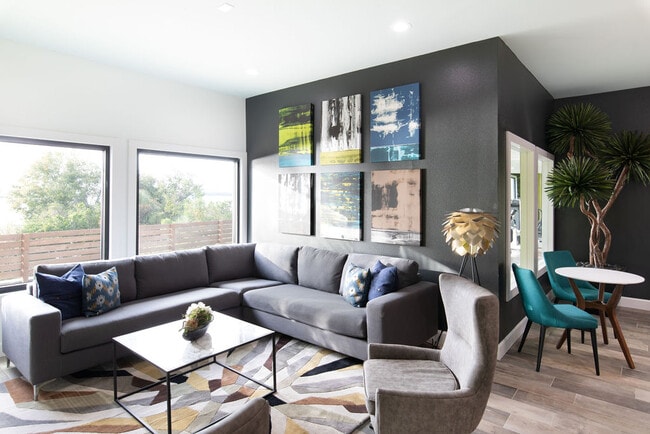 Clubhouse - Tree House