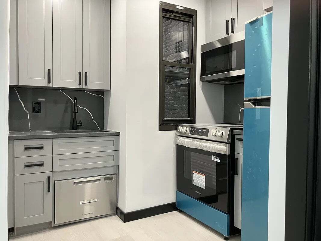 Photo - 223 E 4th St Unit 5C