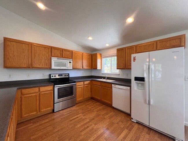 Photo - 4 Bedroom 2 Bathroom Fallon Home