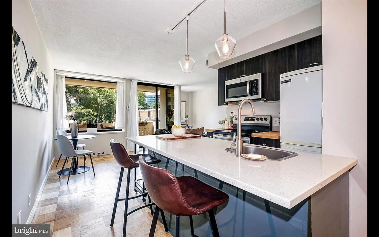 Photo - 430 M St SW (Washington, DC)