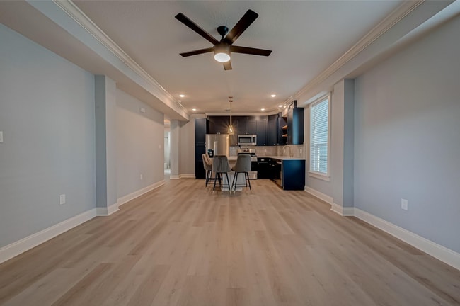 Photo - 1110 Avenue K Ave Unidad Down