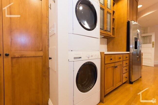 Building Photo - 16 Garrison Rd Rental
