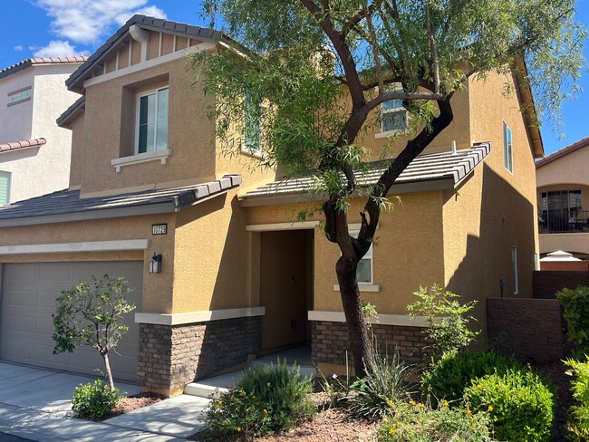 Rooftop Views and 3bed house for rent - Rooftop Views and 3bed house for rent