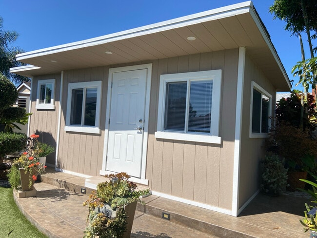 Building Photo - 13130 Ridgedale Dr Rental