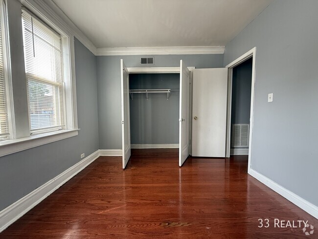 Building Photo - 2751 N Lavergne Ave Unit E Rental