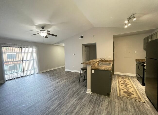 Photo - Landings on 6th