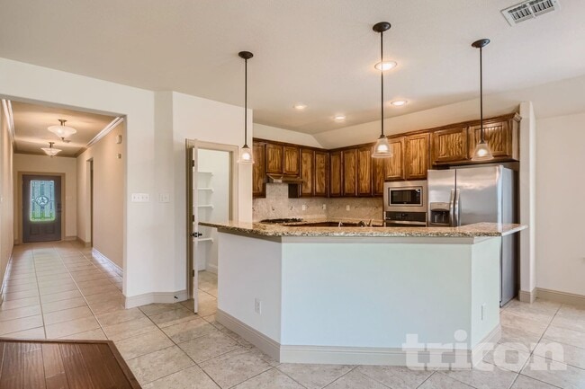 Photo - 178 Charleston Ln