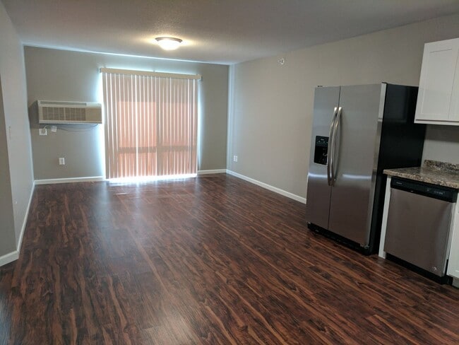 Photo - Rosewood Apartments