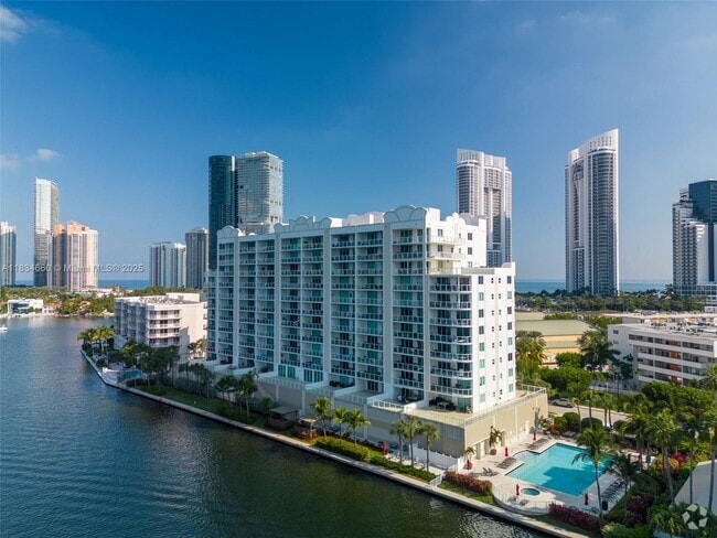 Building Photo - 18100 N Bay Rd Unit 709 Rental