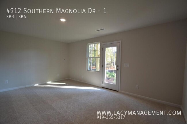 Photo - 4912 Southern Magnolia Dr