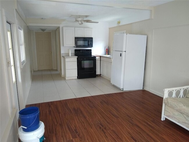 Photo - 205 52nd Ave Dr W