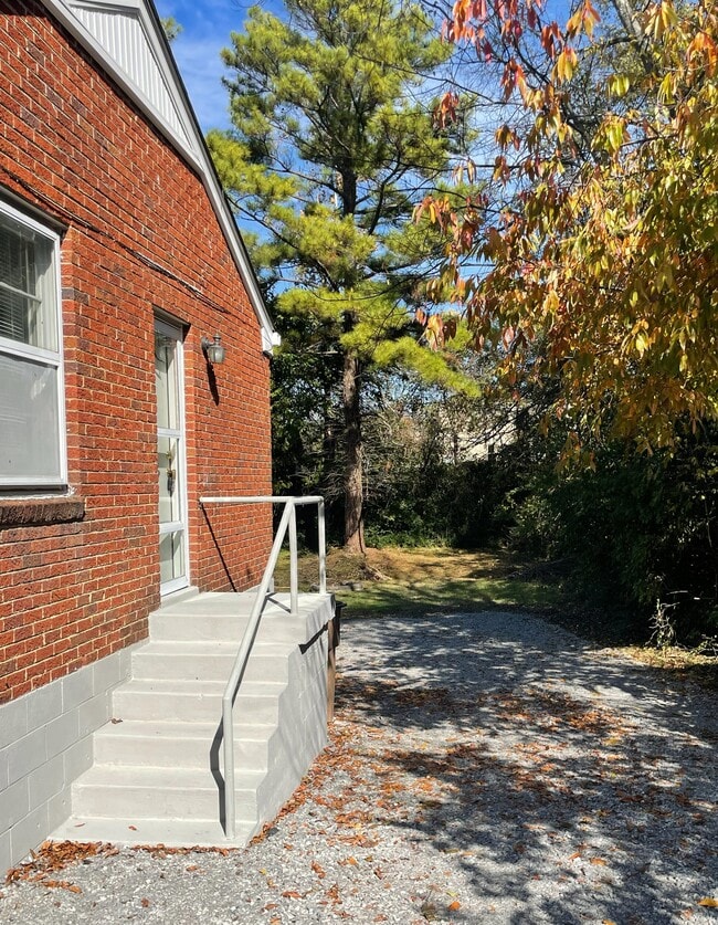 Photo - 2726 Wellman Dr