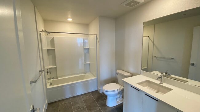 Photo - 3698 Vision Cmn Unidad 420