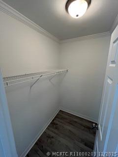 582 NW La Brea Ave