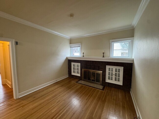 Photo - 922 E Ermina Ave