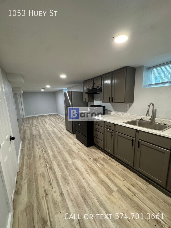 Photo - 1053 Huey St