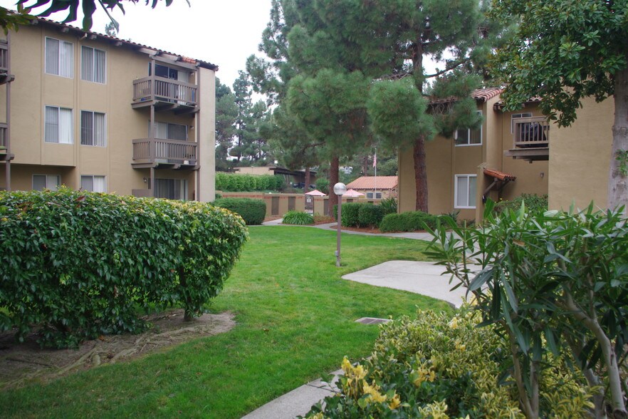 Villas at Harbor Pointe Apartments For Rent in Pinole, CA