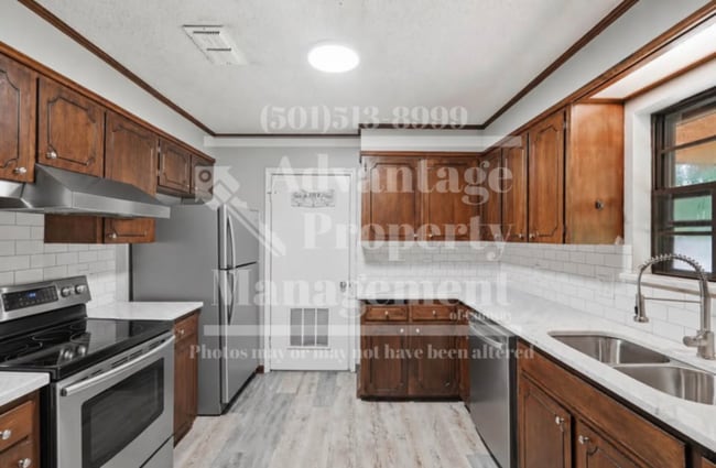 Photo - Charming & Spacious 3-Bedroom, 1.5-Bathroom Home in Conway, AR!