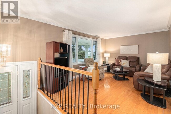 Photo - 2 Castlebeau St