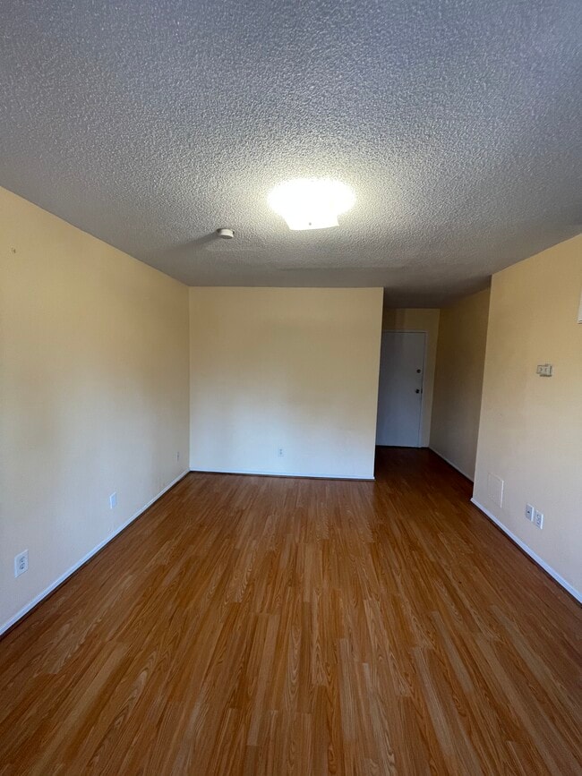 Photo - 3118 San Jacinto St Unit 12
