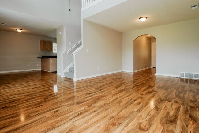 Photo - 7335 Red Maple Dr