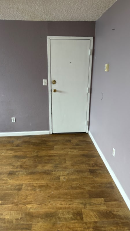 Photo - 639 10th Ave