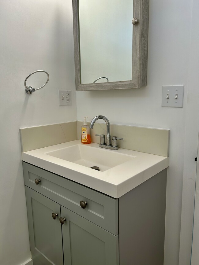 Bathroom sink - 8208 Truxton Ave
