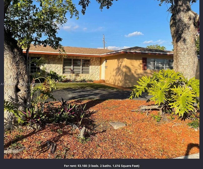 Photo - 7061 NW 15th St Unidad 2