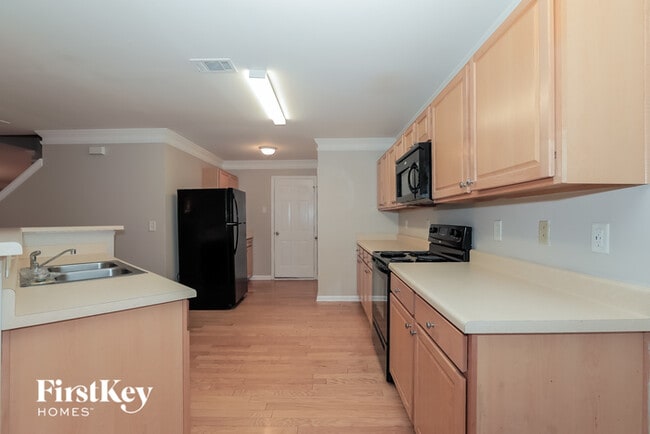 Photo - 3050 Whittier Way