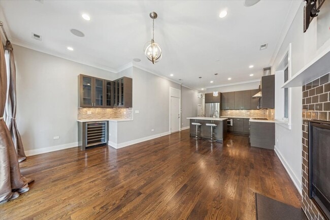 Photo - 3541 N Sheffield Ave Unit 2