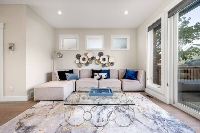 422-47A 7a St NE Unit SI ID1634059P