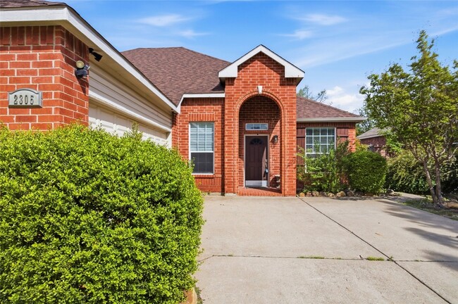 Photo - 2305 Orchid Dr