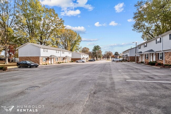Photo - Townhomes @ Humboldt Village