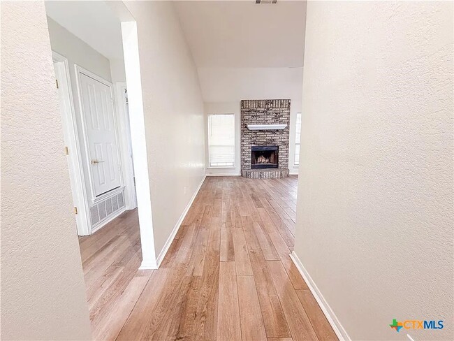 Photo - 5414 Williams Dr