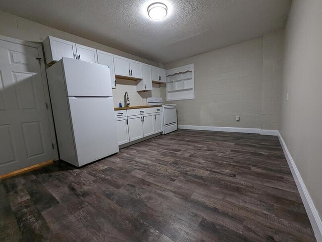 Photo - 702 S Roche St