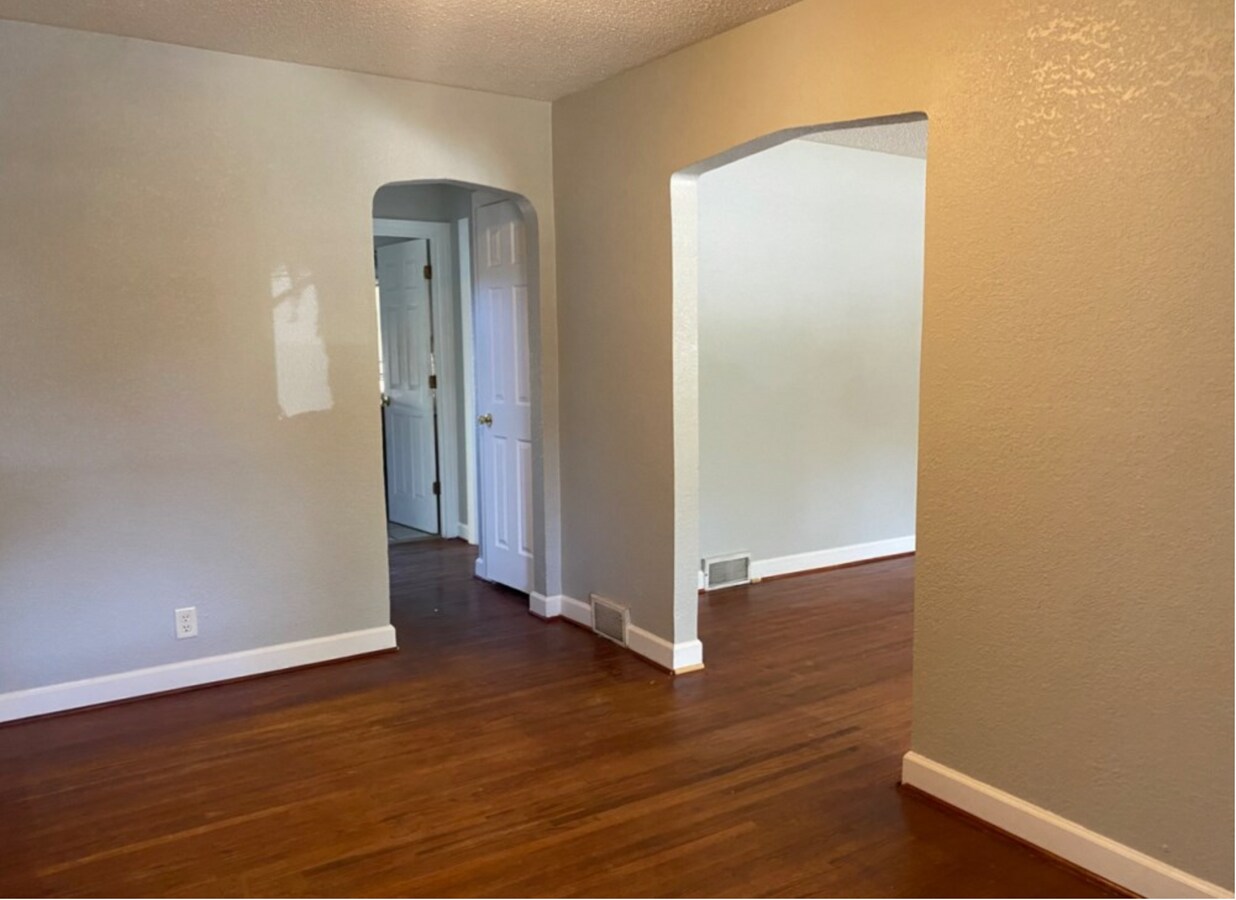 Photo - 1033 Blair Ave