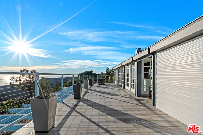 Building Photo - 9402 Houston Rd