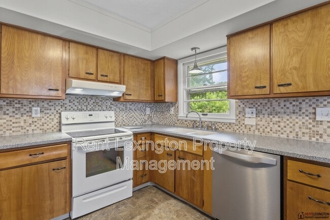 Photo - 2124 Violet Rd