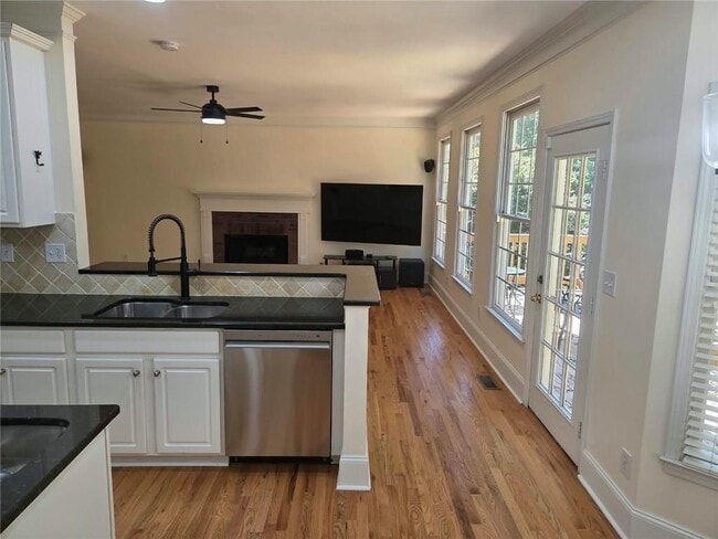 1181 Crofton Landing