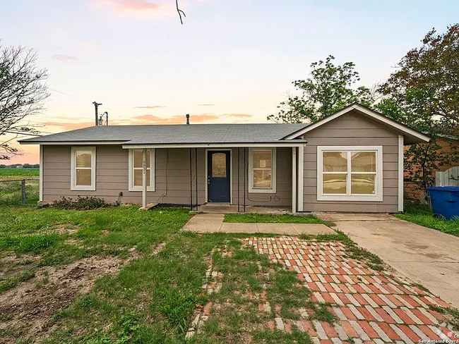 Building Photo - 8831 Hunters Creek St Rental