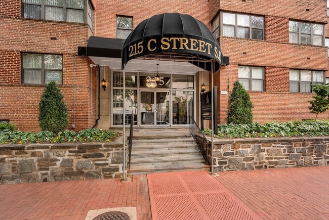 215 C Street Apartments - 215 C Street Apartments