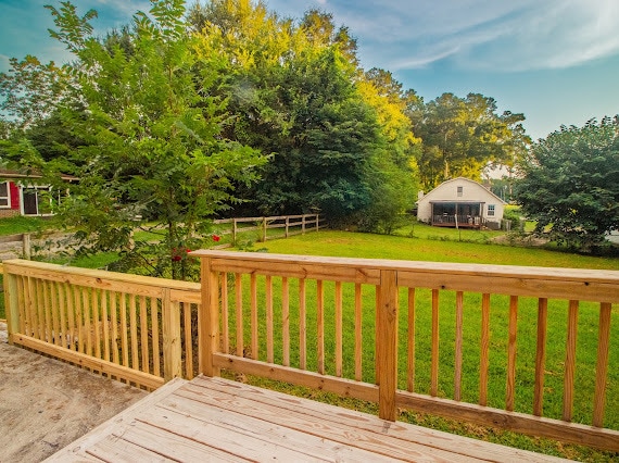 Photo - 4905 Robbins Dr