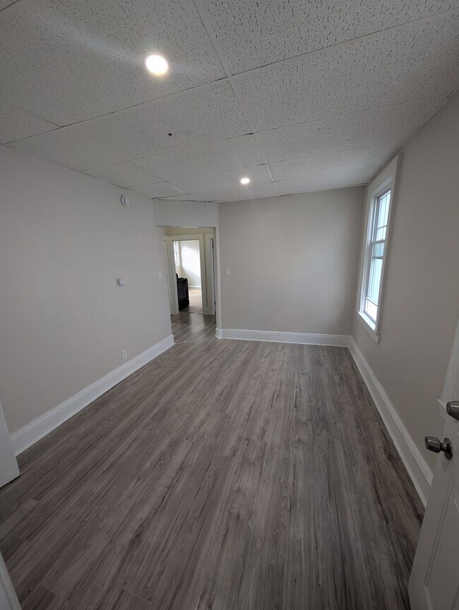 195 Lehigh Ave Unit 2