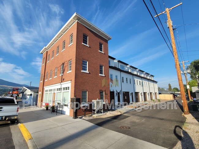 Photo - 2023 S Higgins Ave Condo Unit C