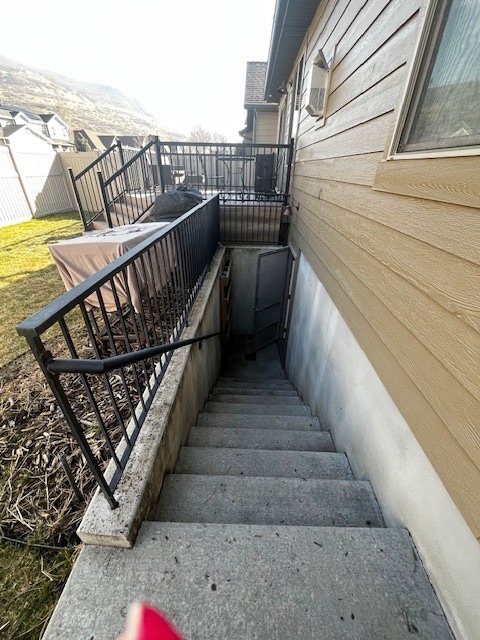 Entrada independiente - 739 S Rice Rd Unidad B