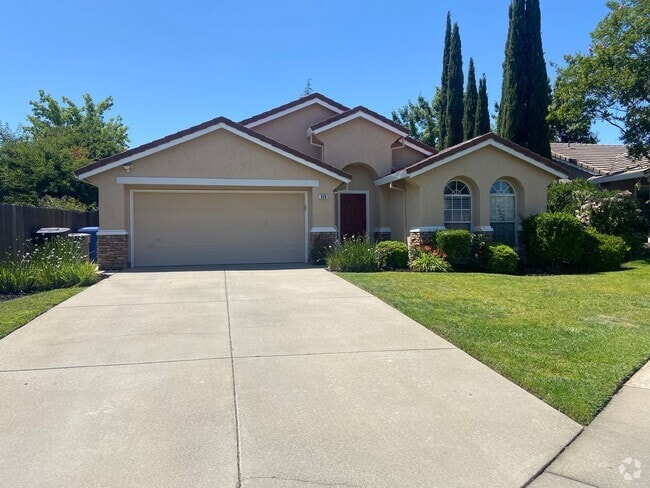 Building Photo - Prarie Oaks 3 Bdrm, 2 bath Rental