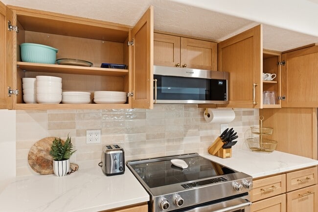 Photo - 2453 Brookglen Dr Unidad Basement