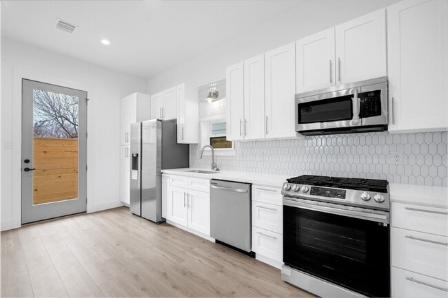 Building Photo - 2311 Solo St Rental