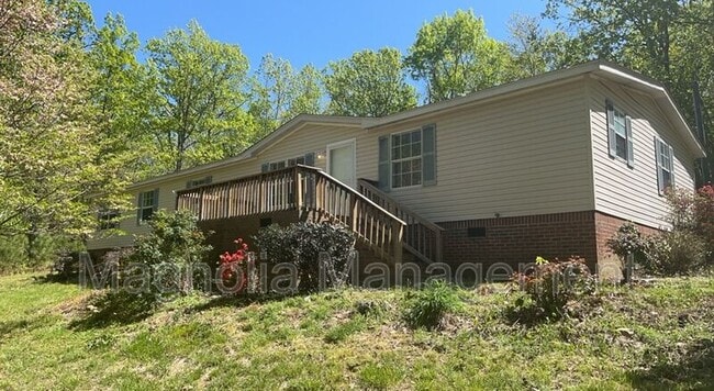 Photo - 7101 Mountain Rd